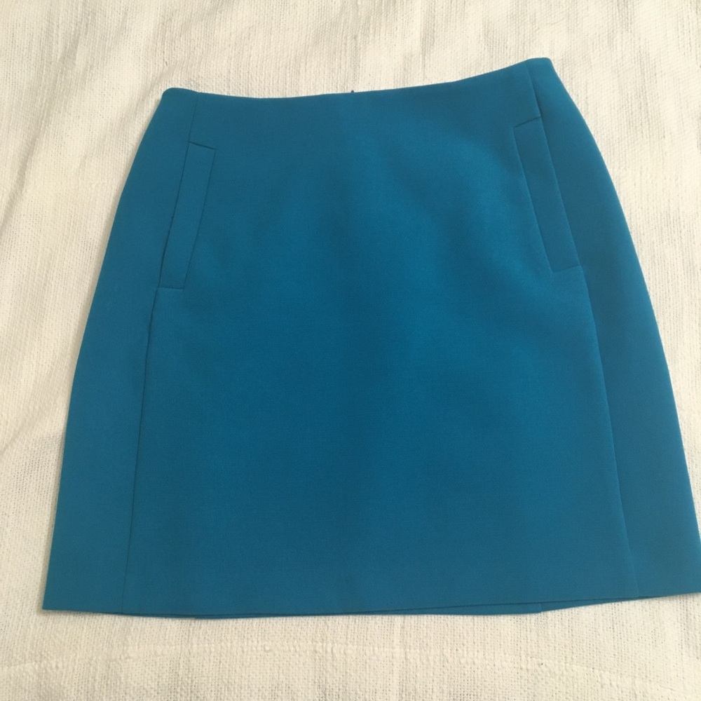 Banana Republic wool mini skirt size 2